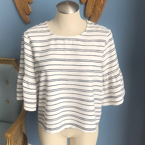 Whowhatwear  cream striped bell short sleeves back closure cropped top size L - Picture 1 of 10
